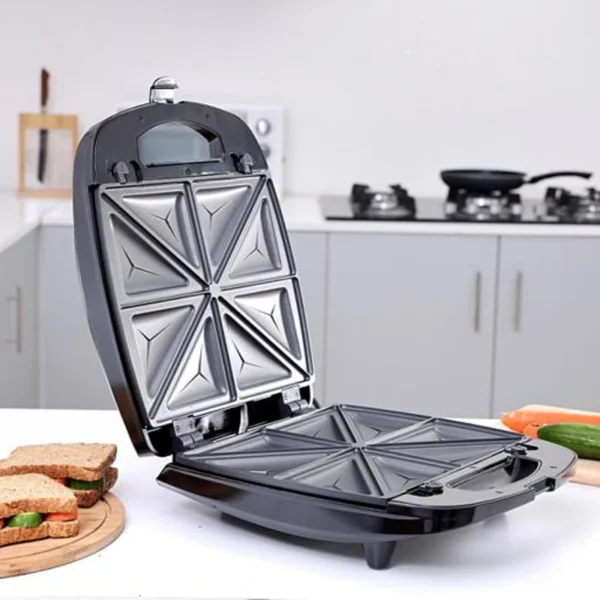 Geepas 920W 4 Slice Sandwich Maker